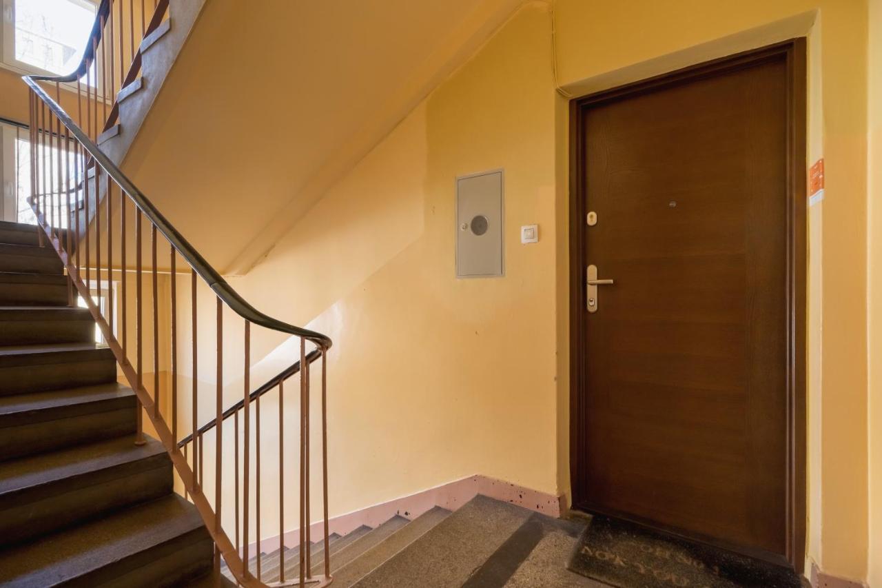Apartment Obopolna Cracow By Renters Krakow